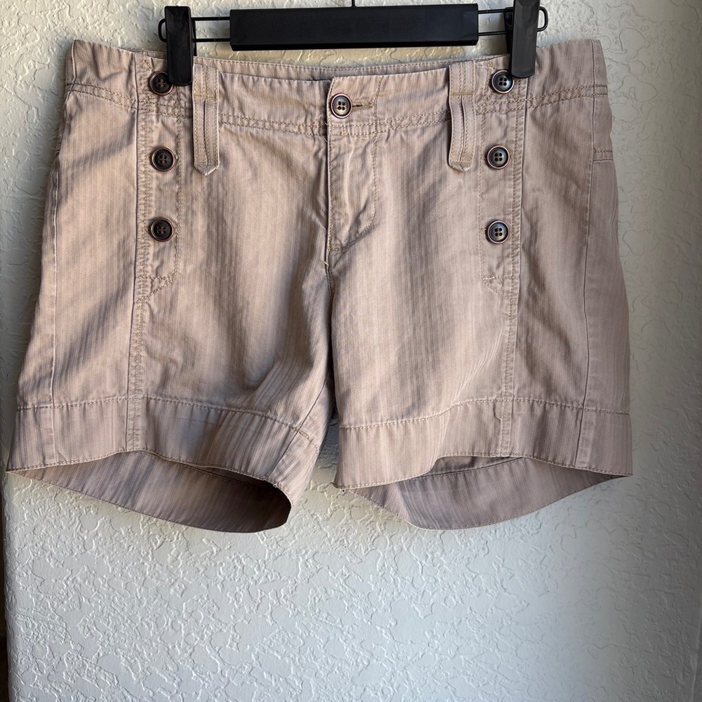 Lee Women 8 Shorts Y2K Vintage Tan Khaki Sailor Button Low Rise Cotton Cuff